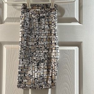 LuLaRoe tall & curvy leggings. Cream, white, & black. Winter tree print.